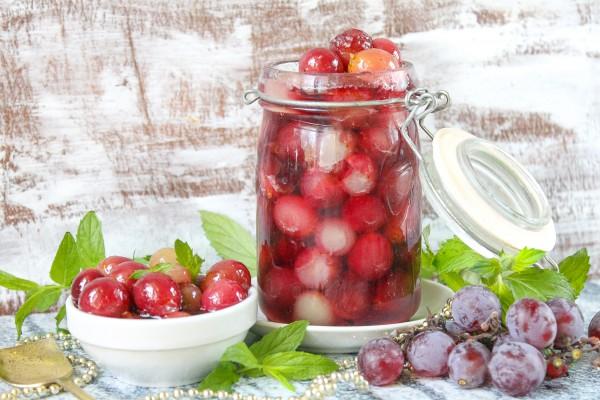 แยมองุ่นในขวดเล็ก