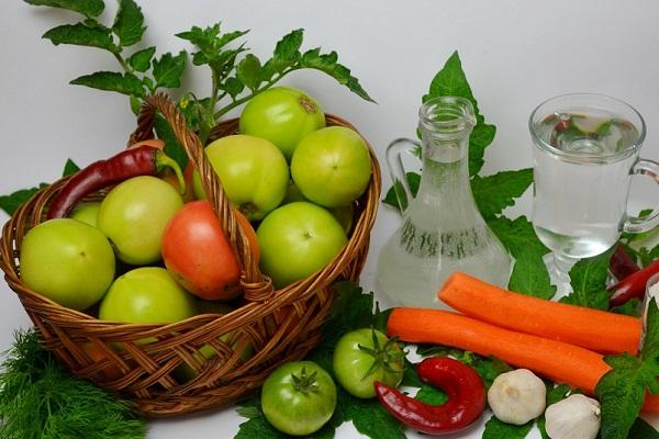 ส่วนผสมสำหรับมะเขือเทศดอง