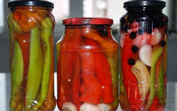 piments forts en bocaux