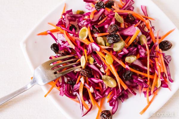 สลัดกะหล่ำปลีแดง