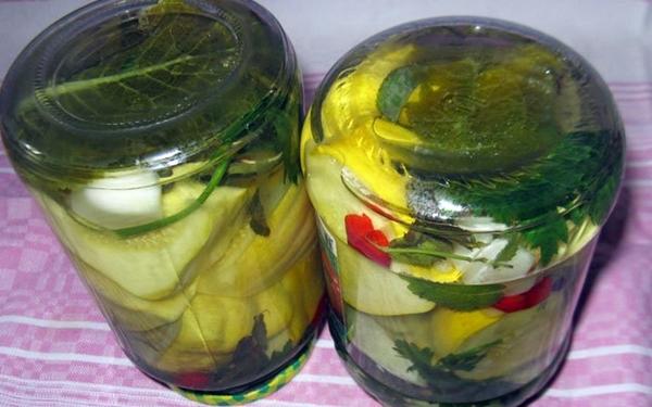 สควอชกับสมุนไพรในขวด