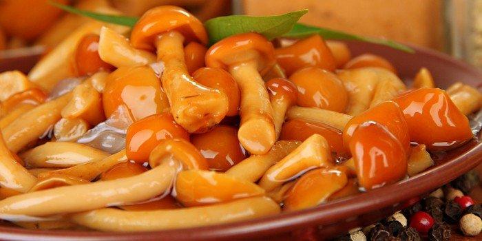 champignons marinés