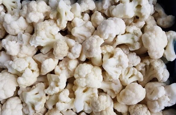 morceaux de chou-fleur surgelés