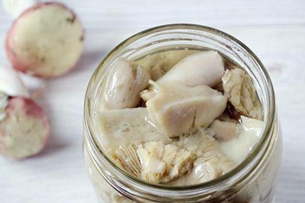 รัสซูล่าในขวด