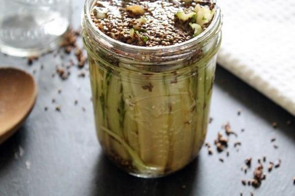 ผักโขมสวิสชาร์ดในขวด