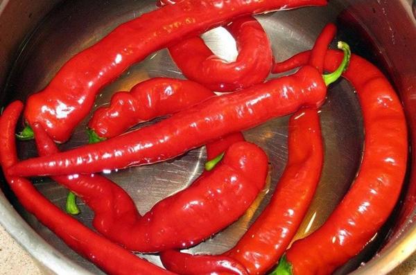 พริกต้มในชาม