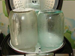 ควรฆ่าเชื้อขวดโหลที่ใส่แยมในหม้อทอดไร้น้ำมันที่อุณหภูมิเท่าไรและอย่างไร?