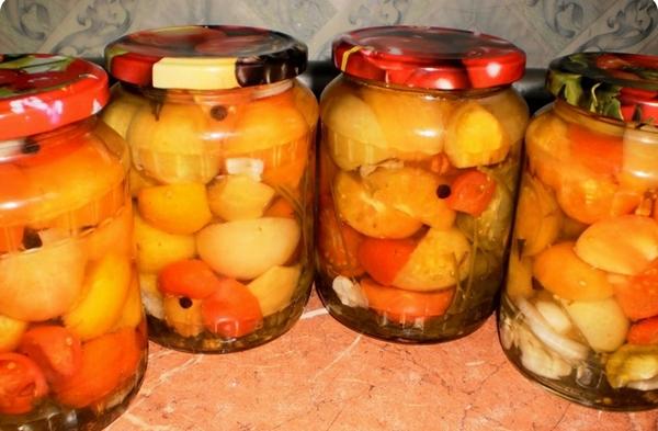 สควอชและแอปเปิ้ลในขวด