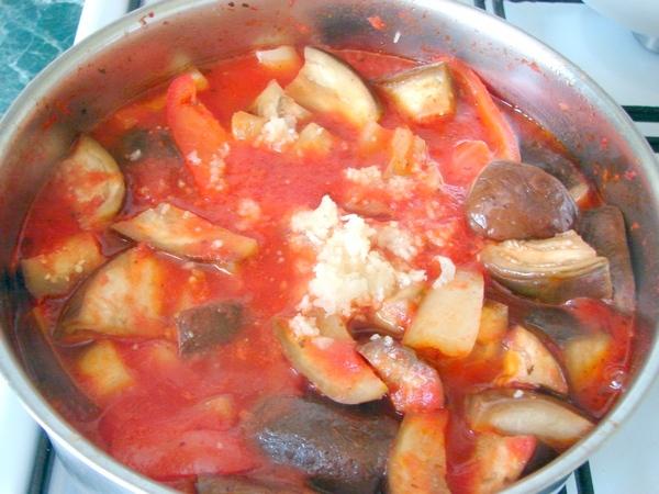 aubergines bouillies à la sauce tomate