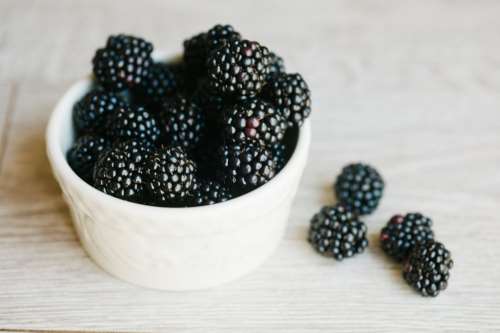 แบล็กเบอร์รี่ในชาม