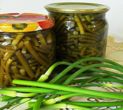 กระเทียมดอง