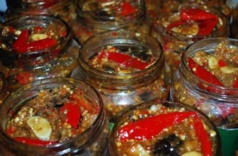 มะเขือยาวสไตล์อาร์เมเนียในขวด