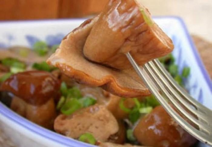 champignons marinés