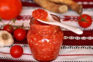 สูตรอร่อยทีละขั้นตอนสำหรับคอคัตเตอร์กับกระเทียมและมะเขือเทศสำหรับฤดูหนาว