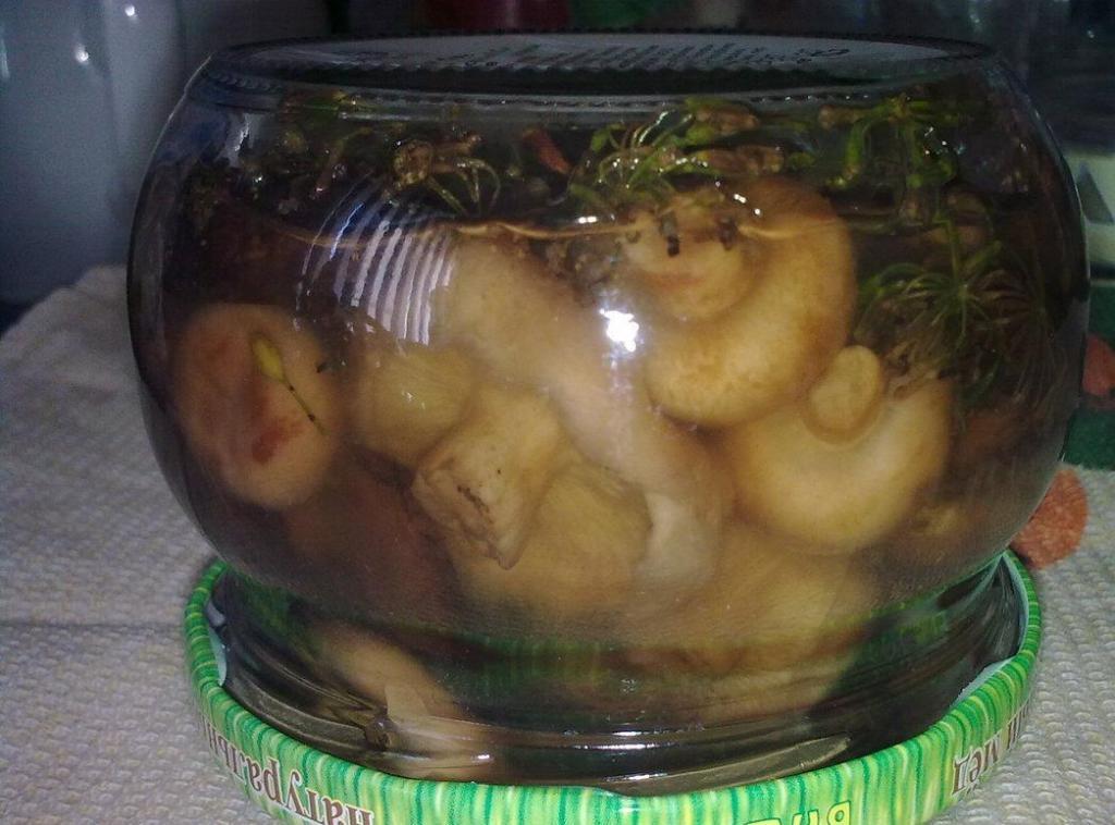 เห็ดดอง