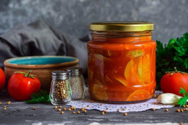 บวบในซอสมะเขือเทศ