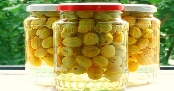 คอมโพทลูกเกด