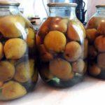 แยมลูกแพร์ในขวด