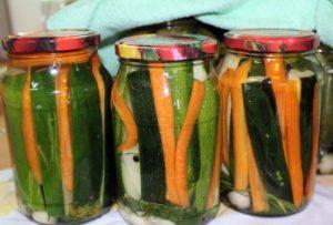 สูตรแตงกวาดองง่ายๆ สำหรับฤดูหนาว บัลแกเรียกำลังอยู่ในช่วงพักร้อนและกำลังเก็บผลไม้ดอง