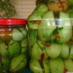 มะเขือเทศสไตล์จอร์เจียนในขวด