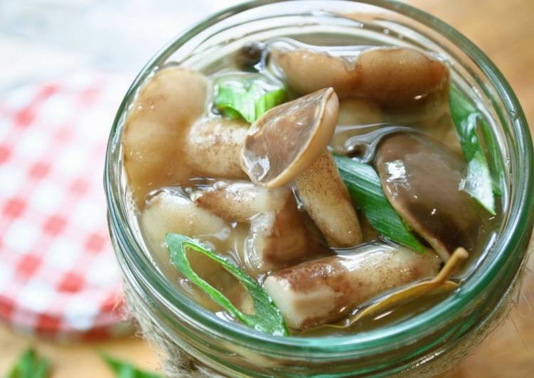 champignons marinés