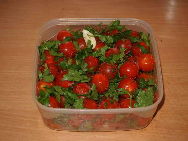 มะเขือเทศเขียวเค็มเล็กน้อย สไตล์อาร์เมเนีย