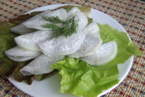 หัวไชเท้าหั่นบาง