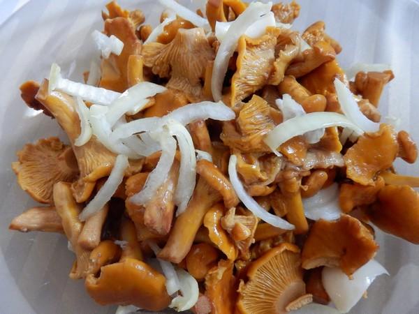 girolles aux oignons