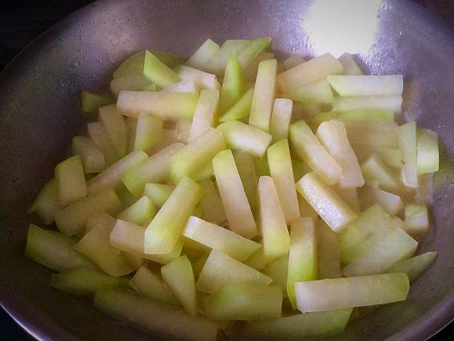 การดองหัวผักกาด