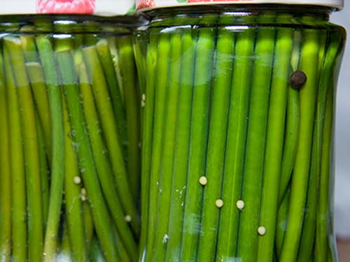 กระเทียมดอง