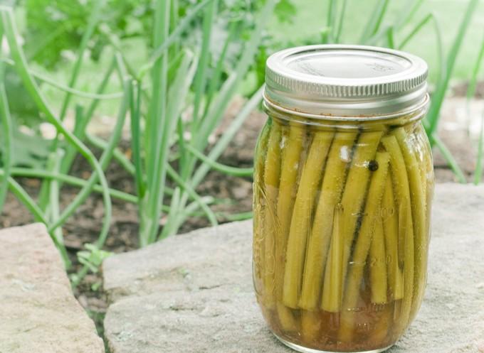 กระเทียมดอง