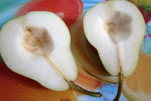 การทำความสะอาดลูกแพร์