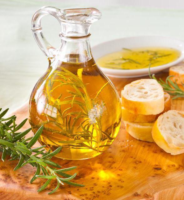 การแช่โรสแมรี่