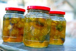 Préparation des légumes physalis pour l'hiver en utilisant des méthodes de mise en conserve et de séchage ; peuvent-ils être congelés ?