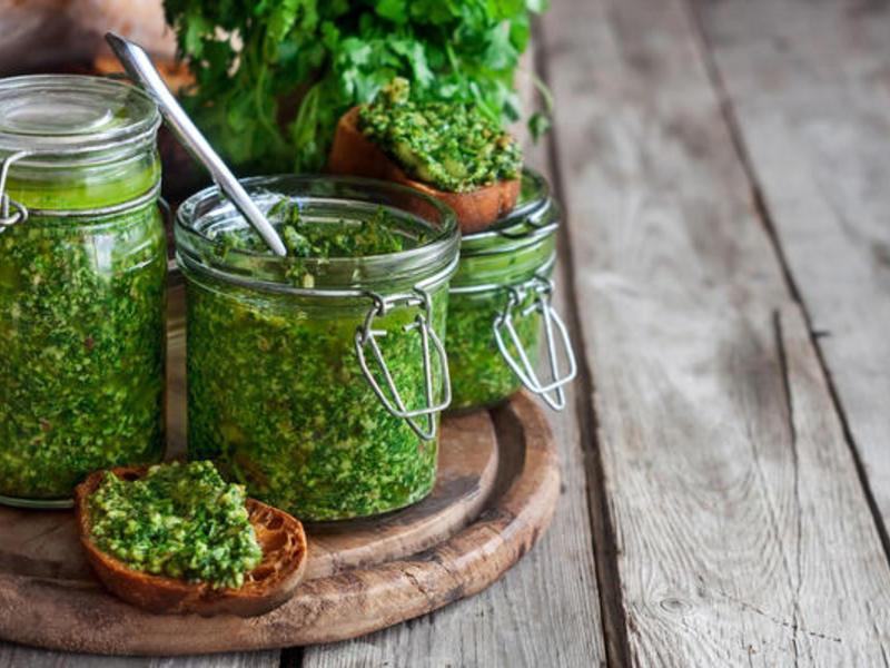 ผักชีฝรั่งดอง