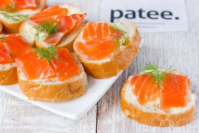 กับปลาแซลมอน