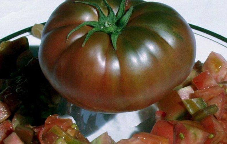 มะเขือเทศเชอร์โนมอร์