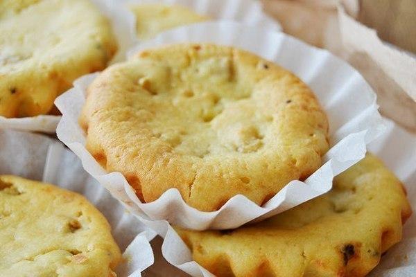 มัฟฟินชีสกระท่อมกับกีวีและกล้วย