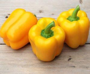 พริกเหลือง 40 สายพันธุ์ที่ดีที่สุดพร้อมลักษณะและคำอธิบาย