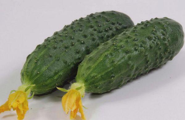 แตงกวาสองลูก