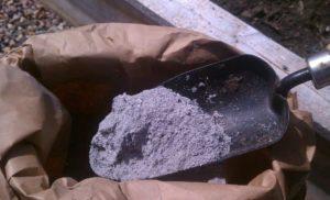 วิธีใช้ขี้เถ้าเป็นปุ๋ยและแบบไหนดีกว่า