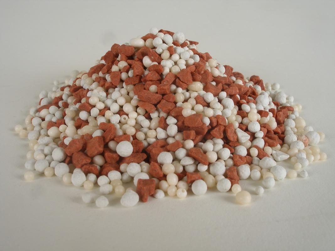 ปุ๋ยซุปเปอร์ฟอสเฟตจำนวนมาก