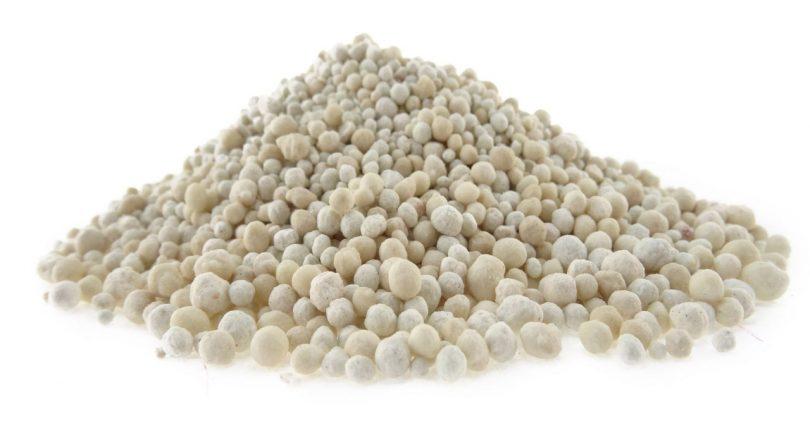 การใส่ปุ๋ยมันฝรั่ง