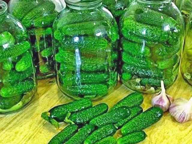 แตงกวาในขวด