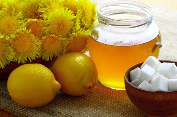 Citron avec du miel ou du sucre