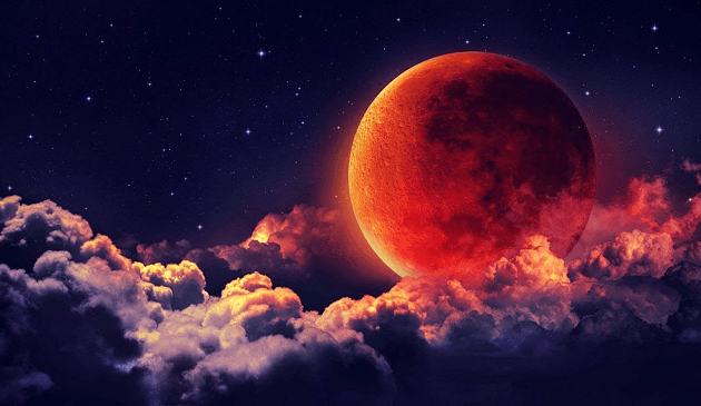 พระจันทร์กำลังส่องแสง