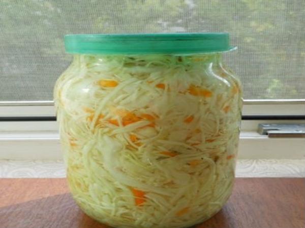 กะหล่ำปลีดองน้ำเกลือเย็นกรอบฉ่ำ