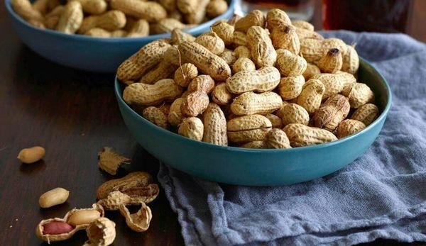 ถั่วลิสง