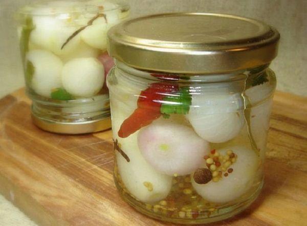 การดองหัวหอม