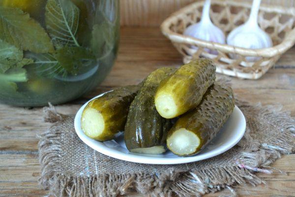 แตงกวาดอง